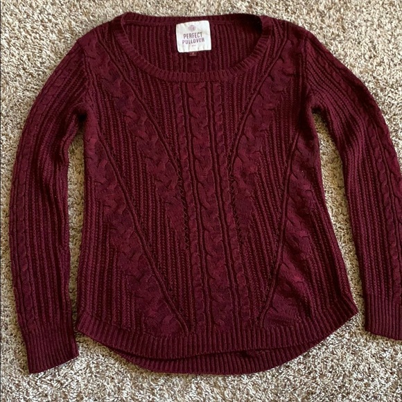 Pullover sweater - Picture 1 of 2
